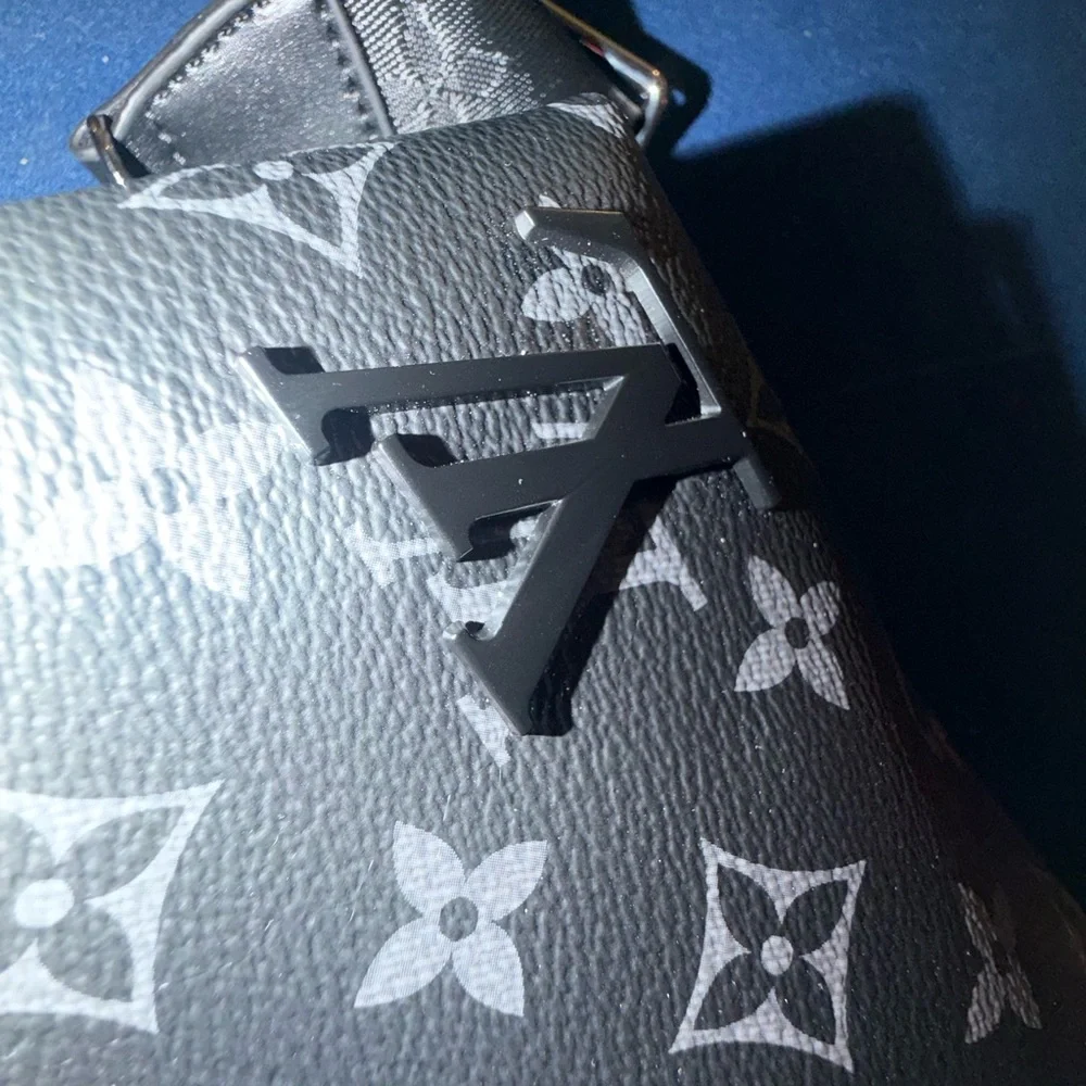Louis Vuitton video put